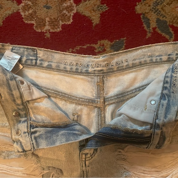 American Eagle Jean Mom Shorts - Picture 2 of 6